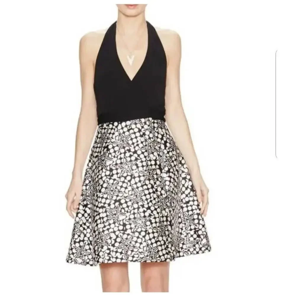 DVF Amelia Halter Wrap Dress Star Print Black White Size 4 NWT Classic Party - Picture 3 of 15